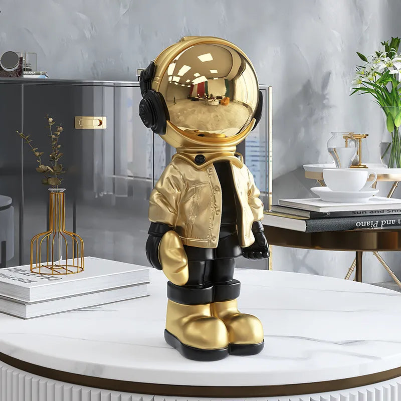 Plating Golden Astronaut Sculpture Statue